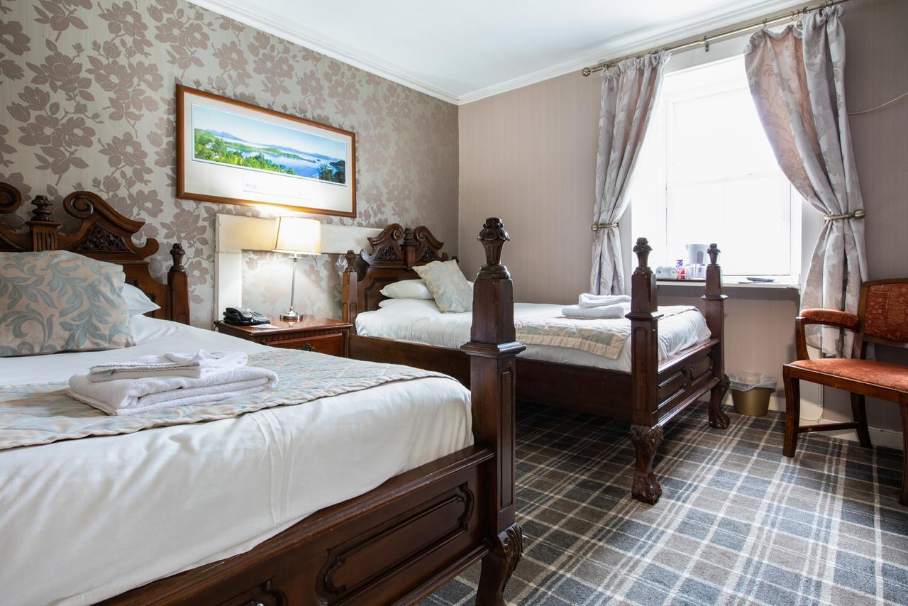 Cairndow Stagecoach Inn Bagian luar foto