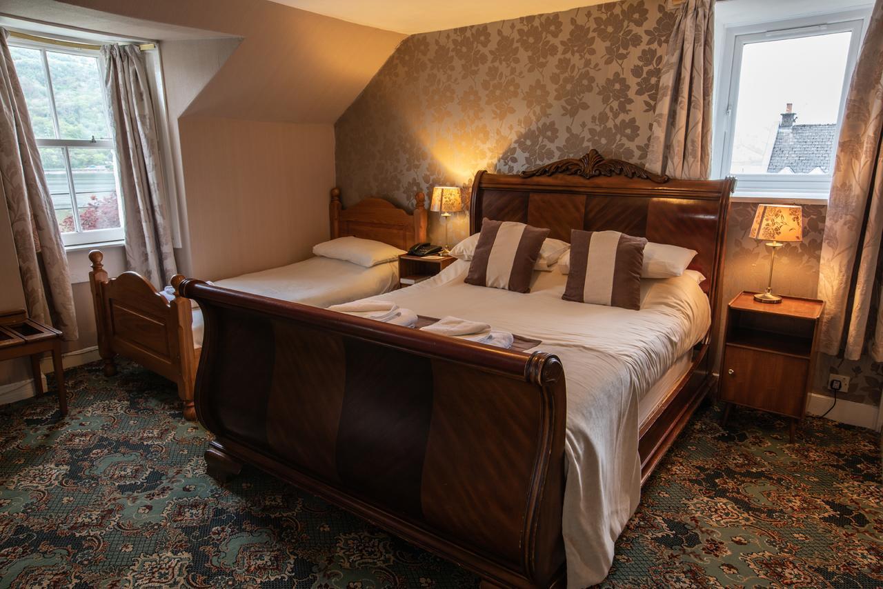 Cairndow Stagecoach Inn Bagian luar foto