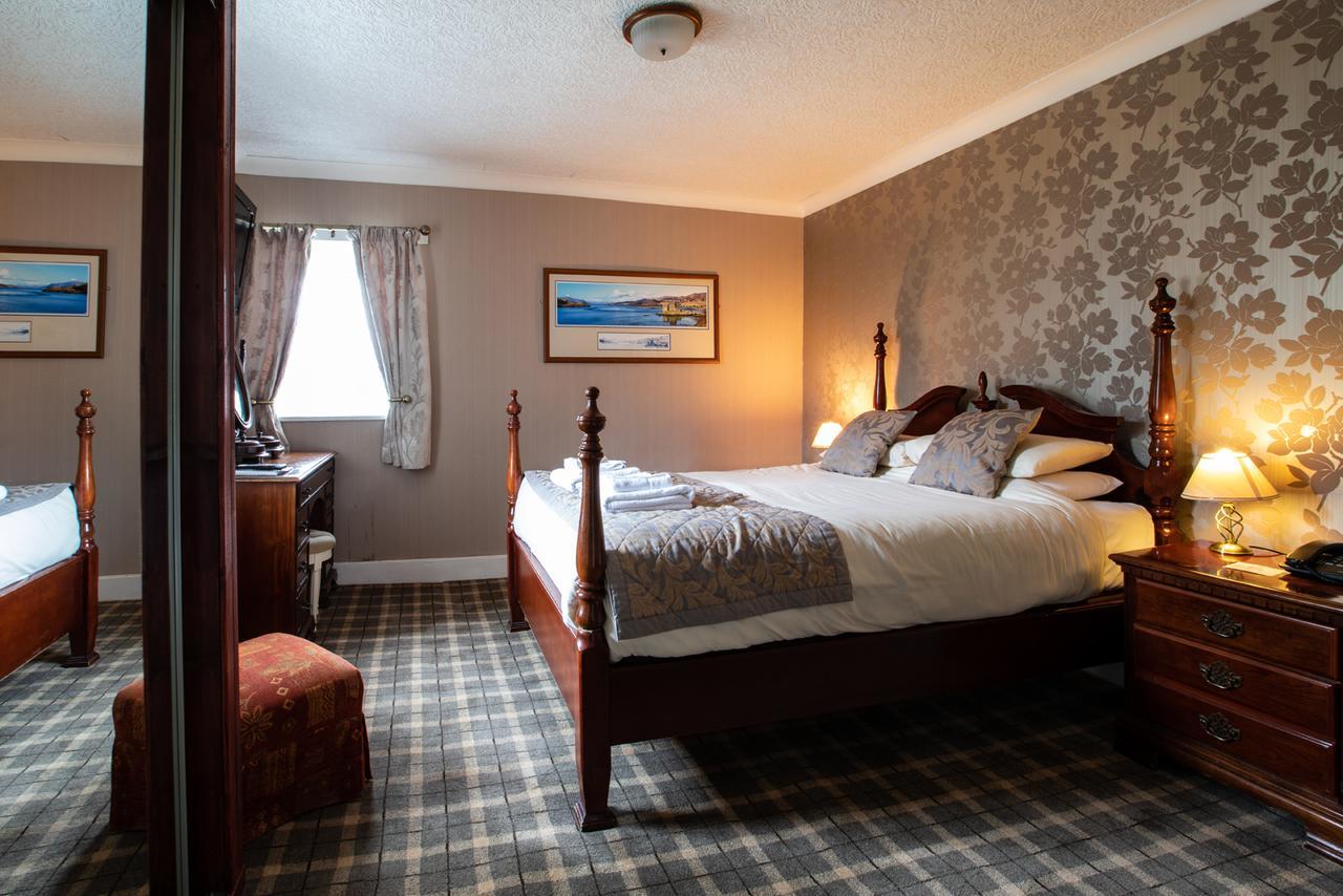Cairndow Stagecoach Inn Bagian luar foto