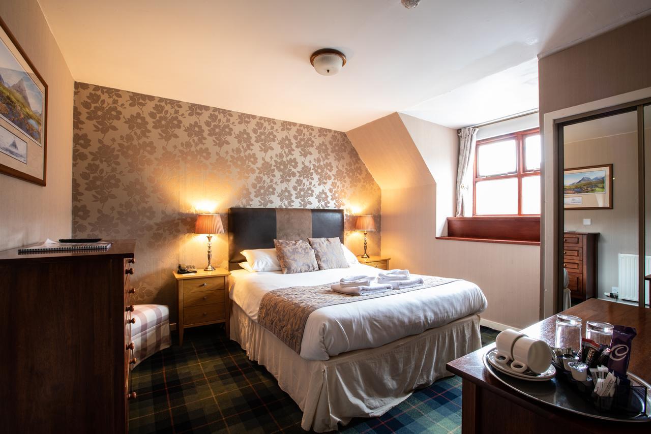 Cairndow Stagecoach Inn Bagian luar foto