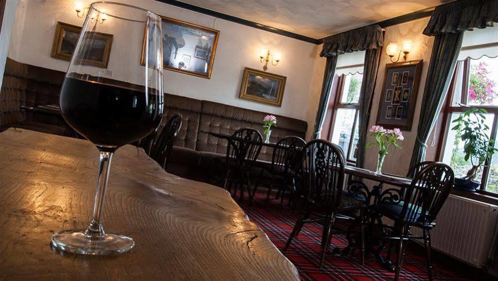 Cairndow Stagecoach Inn Bagian luar foto