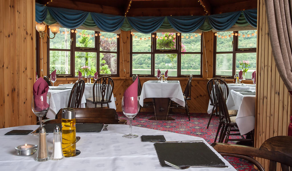Cairndow Stagecoach Inn Bagian luar foto