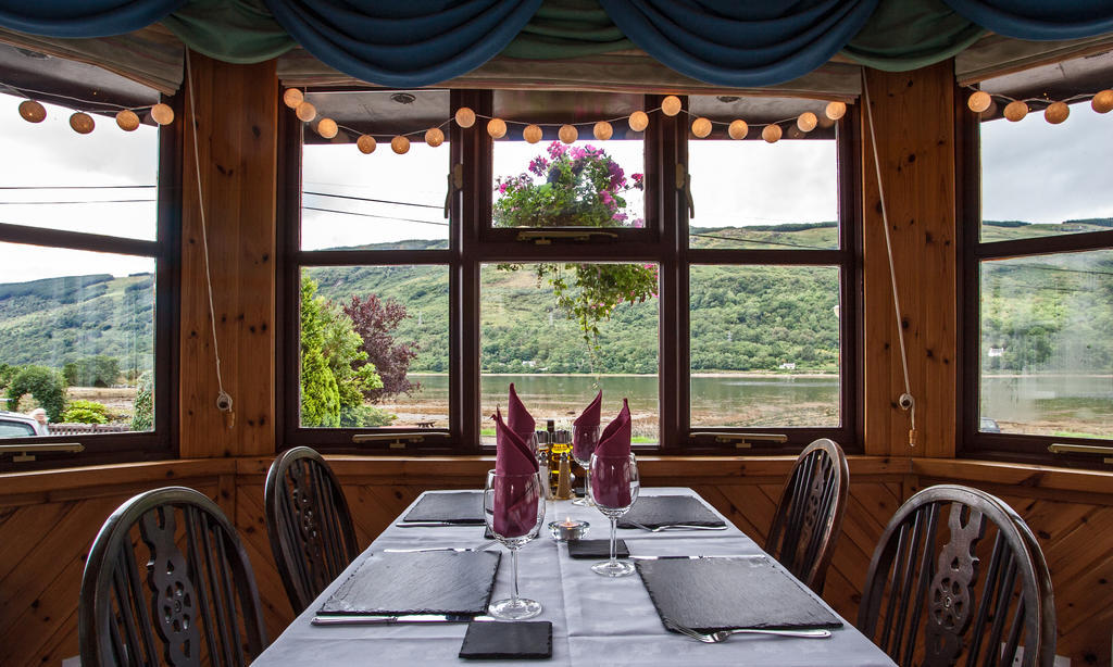 Cairndow Stagecoach Inn Bagian luar foto